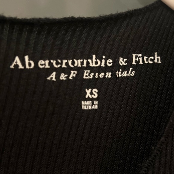 Abercrombie & Fitch x Kathleen Post Long-Sleeve Seamed Crew Top - Picture 4 of 5